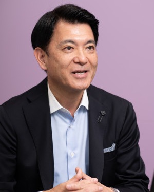 安藤氏