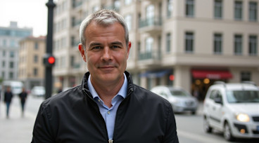 a portrait photo of Sean Dunphy