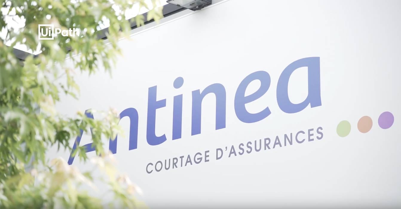 Antinea Courtage video overlay with logo