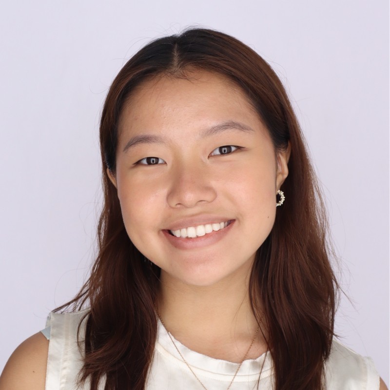 Headshot of UiPath Intern Crystal