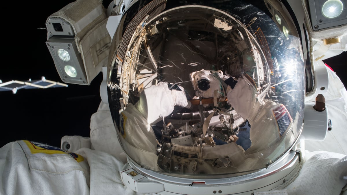 astronaut face shield 