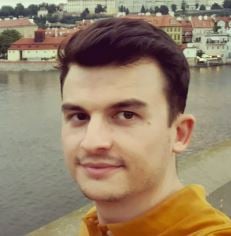 Robert Velcu 