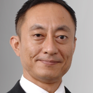 眞鍋 敬 氏