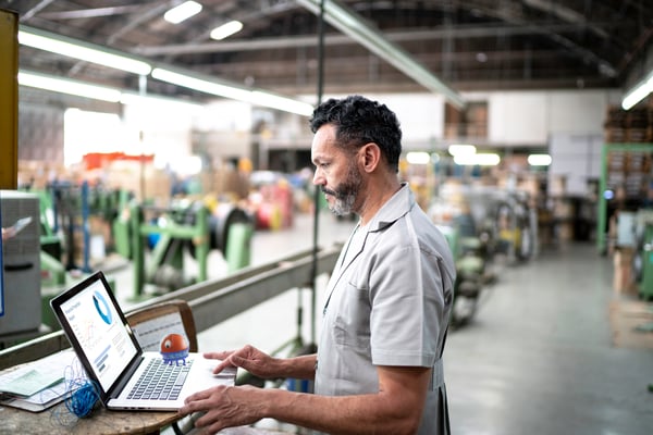 China’s Dongfeng Nissan Turns to UiPath for Ambitious Digital Transformation Program customer story hero image